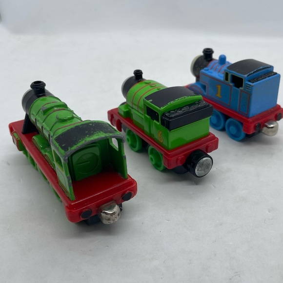 Lot of Thomas and Friends trains - Picture 3 of 7